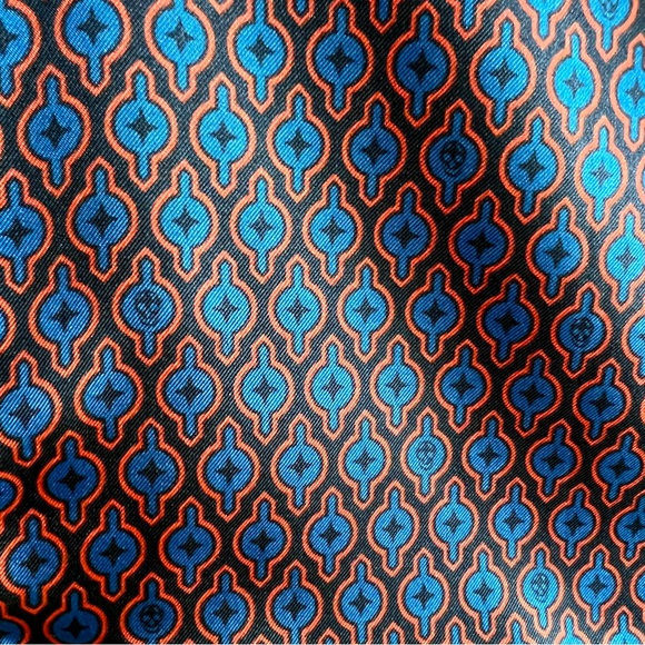 Alexander Mc Queen keyhole skull silk twill scarf 17x17 - Picture 4 of 10